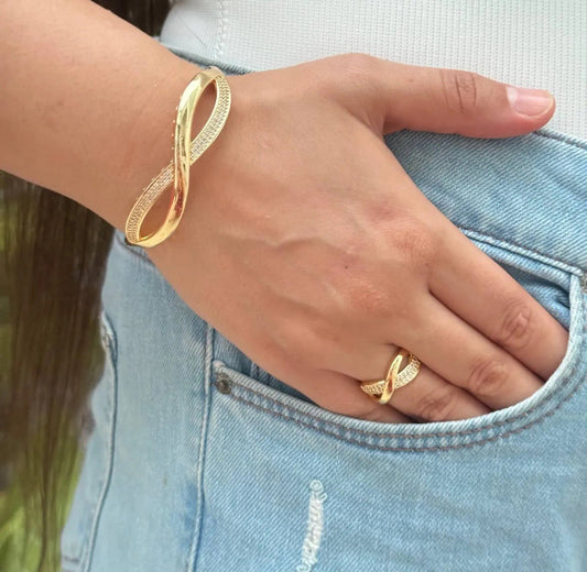 Bracelet Infini Doré – Élégance Sans Fin